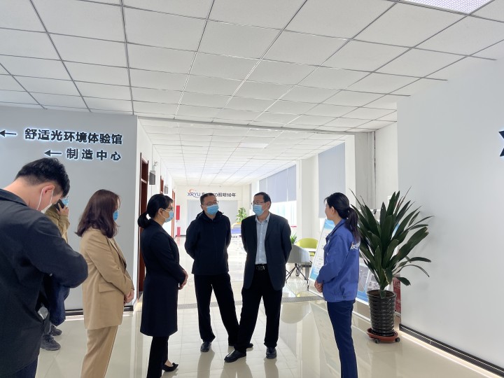 鶴壁市市委統(tǒng)戰(zhàn)部副部長(zhǎng)、市工商聯(lián)黨組書記趙家喻一行蒞臨星如雨科技