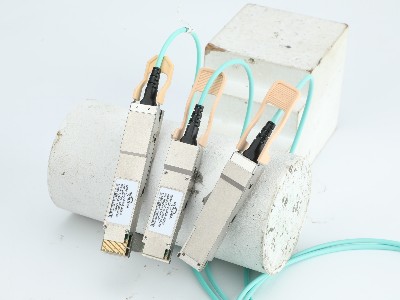 400G QSFP-DD to 2xQSFP56 AOC
