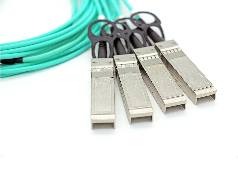 100G QSFP28 轉(zhuǎn)4SFP28 AOC有源光纜 100G QSFP28 轉(zhuǎn)4SFP28 AOC有源光纜
